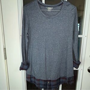 Natural Reflections Layered Look Gray Long Sleeve Top Size Medium